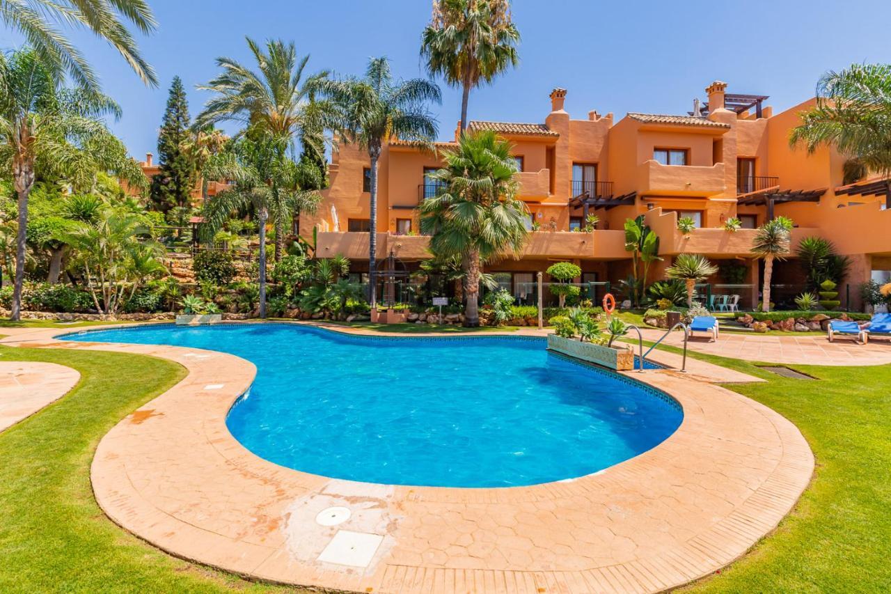 Garden Suite Beach & Relax Sitio de Calahonda المظهر الخارجي الصورة